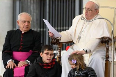 Francisco: La fraternidad avanza a través del diálogo que es el oxígeno de la paz